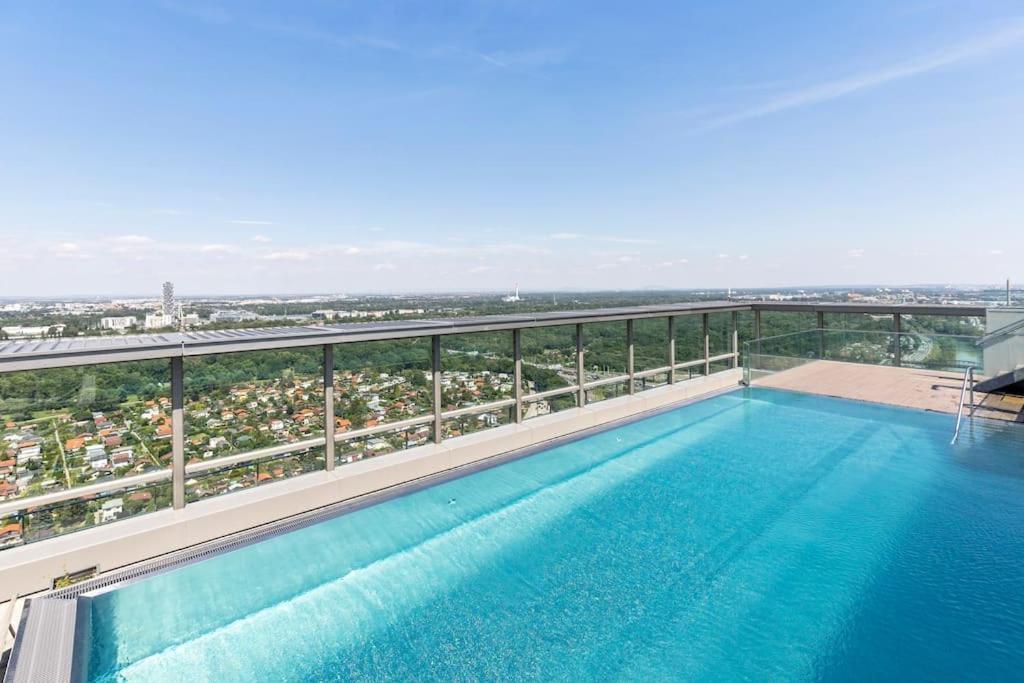 Design Apartment With Amazing View Over Viyana Dış mekan fotoğraf