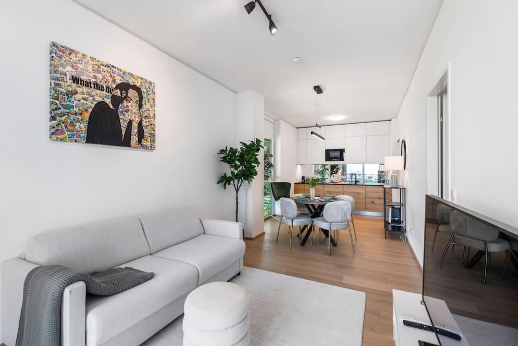 Design Apartment With Amazing View Over Viyana Dış mekan fotoğraf